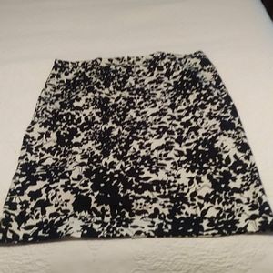 Old Navy Stretch Black and White Cotton Skirt